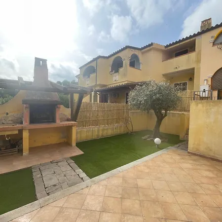 Casa Airin, Center