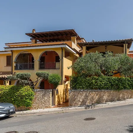 Casa Airin, Center