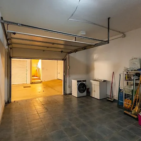 Casa Airin, Center