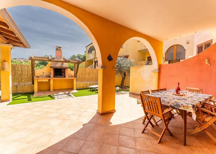 Airin House With Garden, Center Southsardiniaholidays 別荘 ヴィッラシミーウス